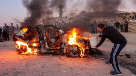 FOTO: Drone Israel Serang Mobil Jurnalis Al Jazeera di Gaza