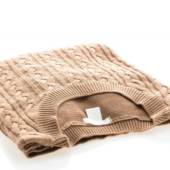 4 Cara Jitu Merawat Baju Berbahan Rajut Agar Tidak Cepat Melar