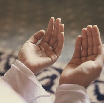 Wajib Tahu! 8 Waktu Mustajab untuk Berdoa yang Sering Terlewat