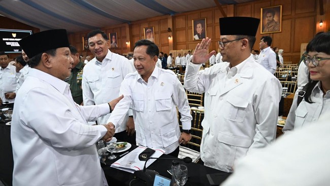 Raker ini menjadi momentum evaluasi kinerja sekaligus penguatan konsolidasi pemerintah dalam menghadapi dinamika global yang kompleks.