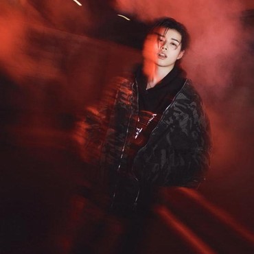 Lirik Lagu Good Girls - Louis LNGSHOT