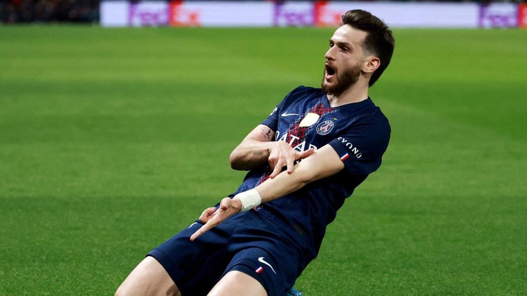 FOTO: Liverpool Letih dan Lesu Dihantam PSG