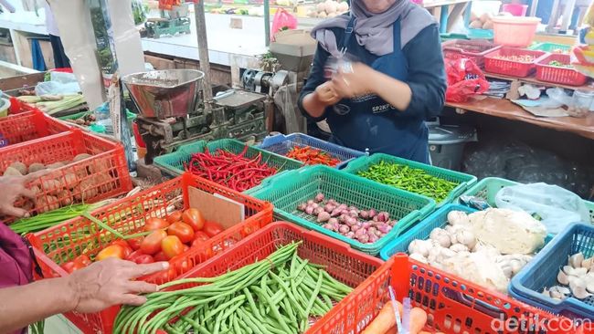 Daftar Bahan Dapur yang Terancam Naik Harga, dari Minyak Goreng hingga Beras