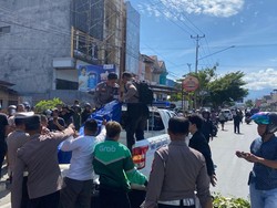 Pemotor Wanita Tewas Terlindas Mobil di Jalan Basuki Rahmat Palu