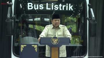 Prabowo Resmikan Pabrik Perakitan Bus Listrik Pertama RI di Magelang