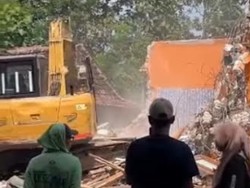 Mantan Istri Bakal Nikah Lagi, Pria di Pati Nekat Robohkan Rumah