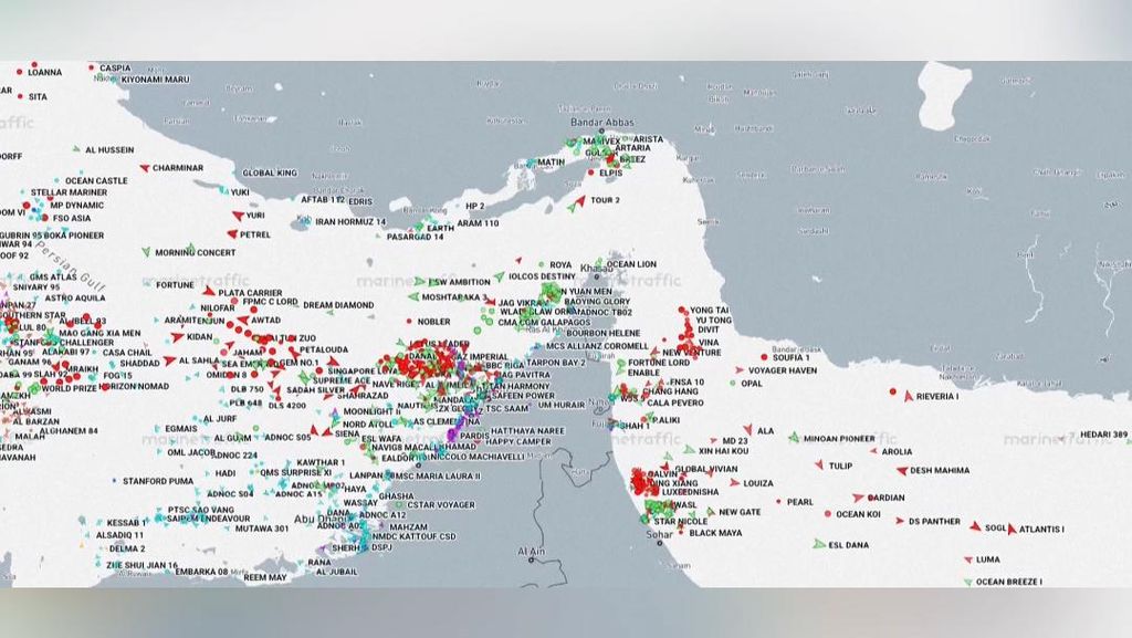 Pertamina Masih Mengupayakan 2 Kapalnya Lewati Selat Hormuz