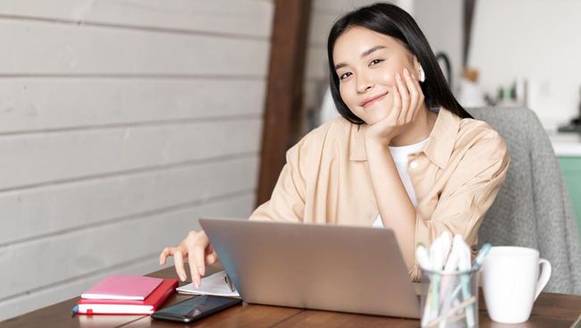 Tanda Kalau Kamu Lebih Cocok WFH Daripada ke Kantor