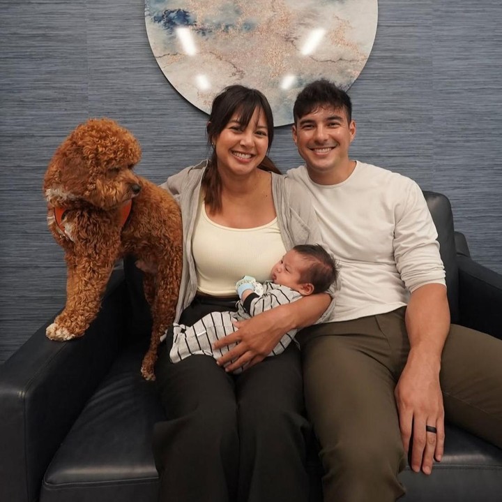 <p>Kabar bahagia ini dibagikan langsung oleh Aurelie melalui laman Instagram pribadinya, Bunda. Enggak cuma itu, bintang film <em>Baby Blues</em> ini juga mengumumkan nama sang putra, yakni Thomas Eric Bigenho. (Foto: Instagram @drtylerbigenho)</p>