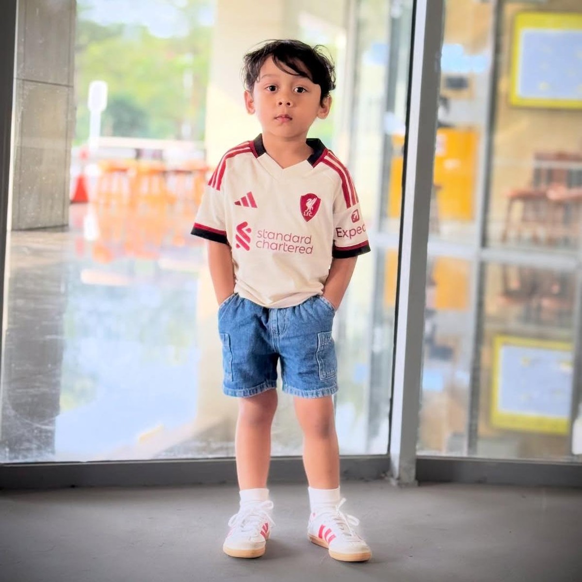 Adu Gaya Fashion Anak Artis