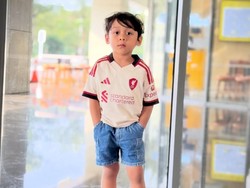 Stylish, 8 Potret Adu Fashion Abang L Anak Rizky Billar Vs Adzam Putra Sule