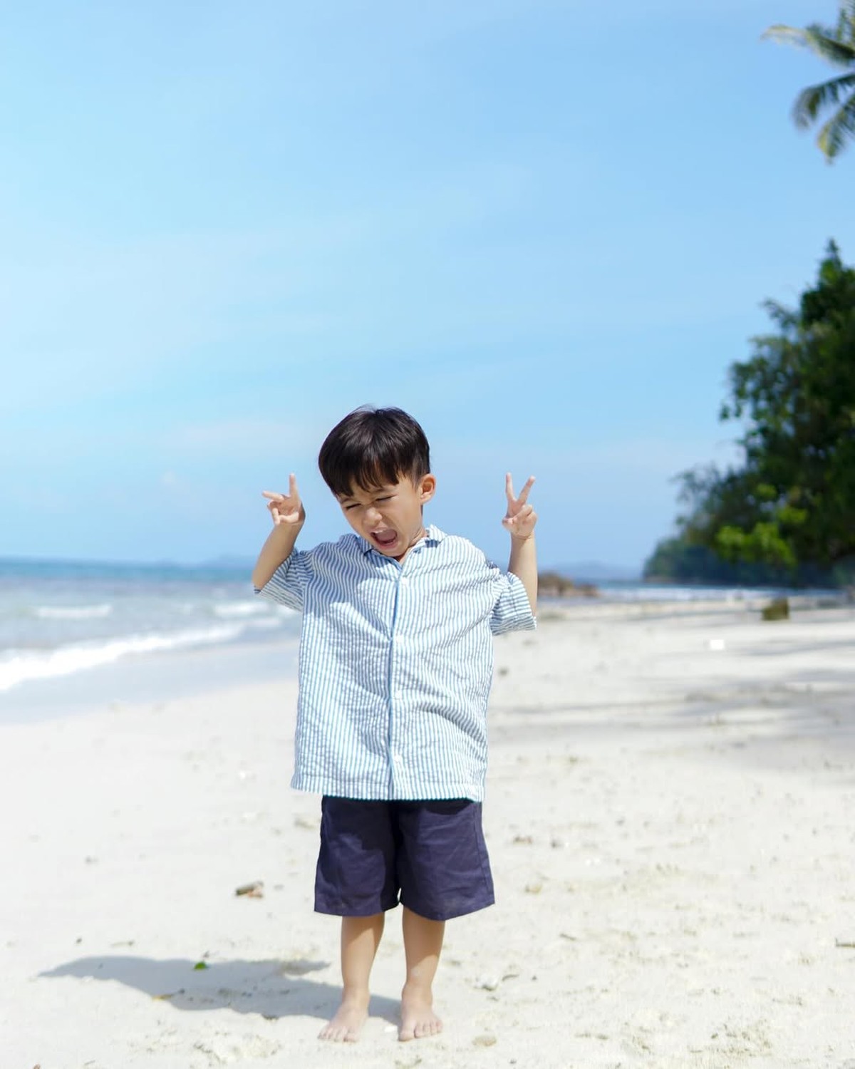 Adu Gaya Fashion Anak Artis