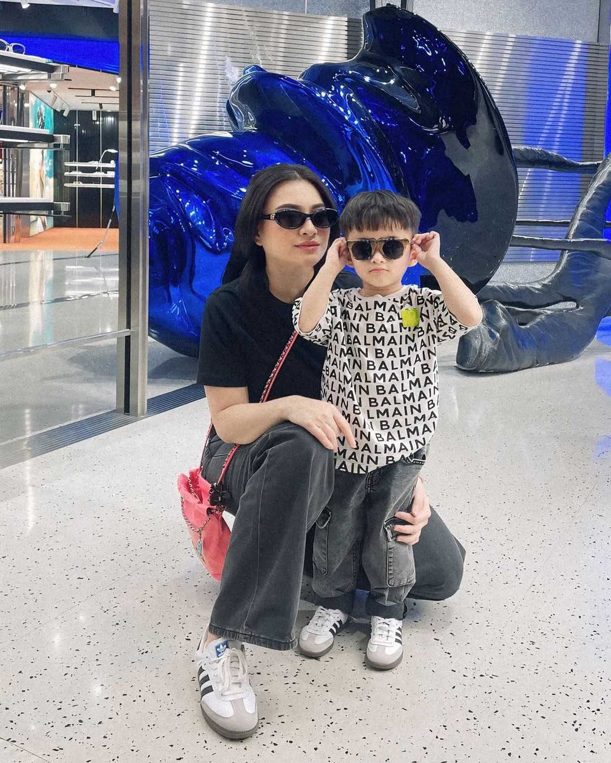 Adu Gaya Fashion Anak Artis