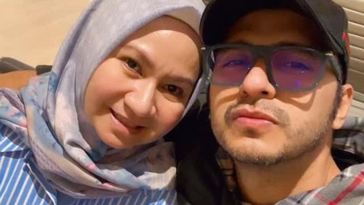 Ali Zainal dan Istri