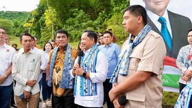 Mendagri Tito Tinjau Progres Program Perumahan Rakyat di Minahasa