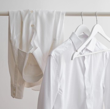 4 Kebiasaan yang Bikin Baju Putih Cepat Menguning
