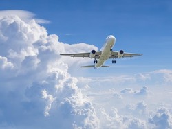 Trump Cari Gamer untuk Atur Lalu Lintas Udara AS