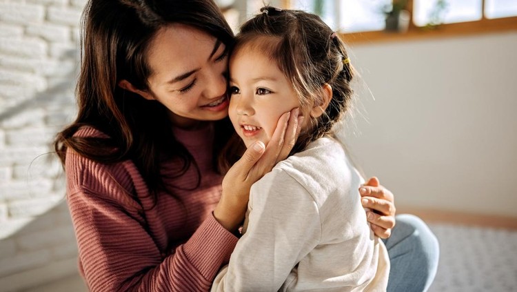 Jangan Selalu Bilang &OpenCurlyDoubleQuote;Yang Penting Anak Bahagia&rdquo;&comma; Psikolog Jelaskan Dampaknya pada Emosi Anak