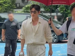 7 Potret Kegiatan Ji Chang Wook di Tanah Air, Fan Meeting Dadakan di SMA 3 Jakarta