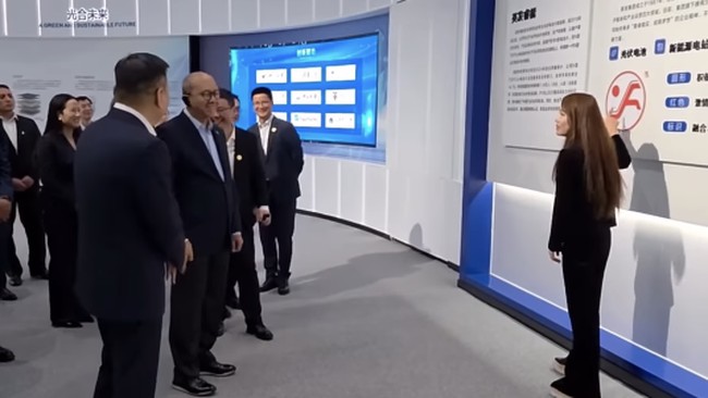 Rosan Mendadak Kunjungi Pabrik Sel Surya di China, Gaet Investor Lagi?
