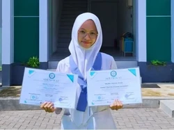 Ikut Kelas Akselerasi 2 Kali, Naura Berhasil Masuk Unesa di Usia 15 Tahun
