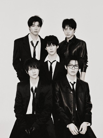 WAKEONE Rilis Foto Profil Terbaru ZEROBASEONE