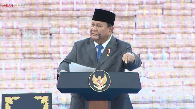 Presiden Prabowo Subianto mengungkapkan keberhasilan pemerintah menyelamatkan Rp31,3 triliun, yang dapat digunakan untuk memperbaiki sekolah dan rumah rakyat.