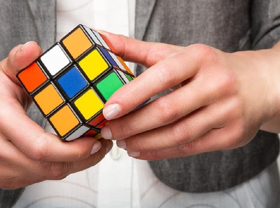 Cari Mainan yang Bisa Bikin Otak Makin Cerdas? Ini 3 Rubik Seru yang Wajib Kamu Coba!