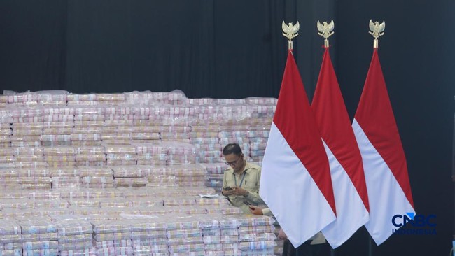 Begini Tumpukan 'Gunung Uang' Rp 11 T Sitaan Kejagung di Depan Prabowo
