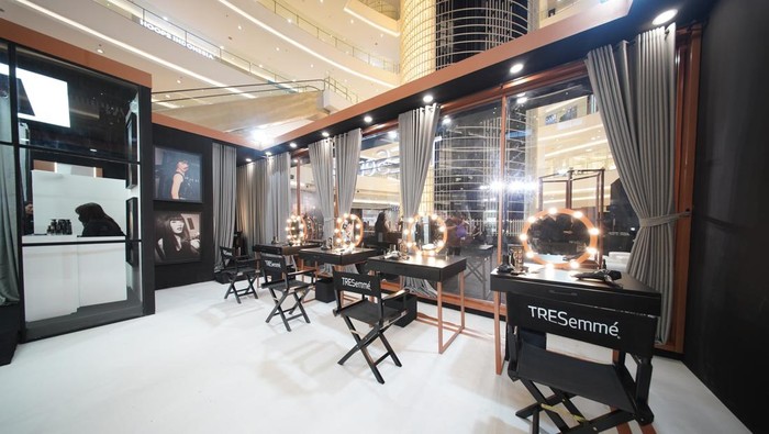 Silk Press Hotel by TRESemme Senayan City: Experience Seru hingga Bikin Rambut Lurus yang Praktis