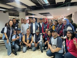 Momen Pertemuan Swara Jakarta 80s Bersama Rano Karno dalam Balutan Melodi