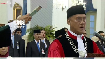 Liliek Prisbawono Resmi Jadi Hakim MK, Momen Bersejarah di Istana Negara