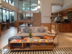 Pameran Seni Bertema Floral, Wajib Dikunjungi di Artotel Casa Kuningan