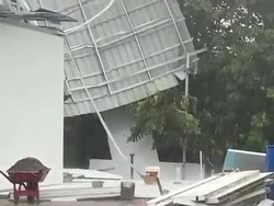 Bangunan SPPG di Kedungadem Bojonegoro Ambruk Diterjang Angin