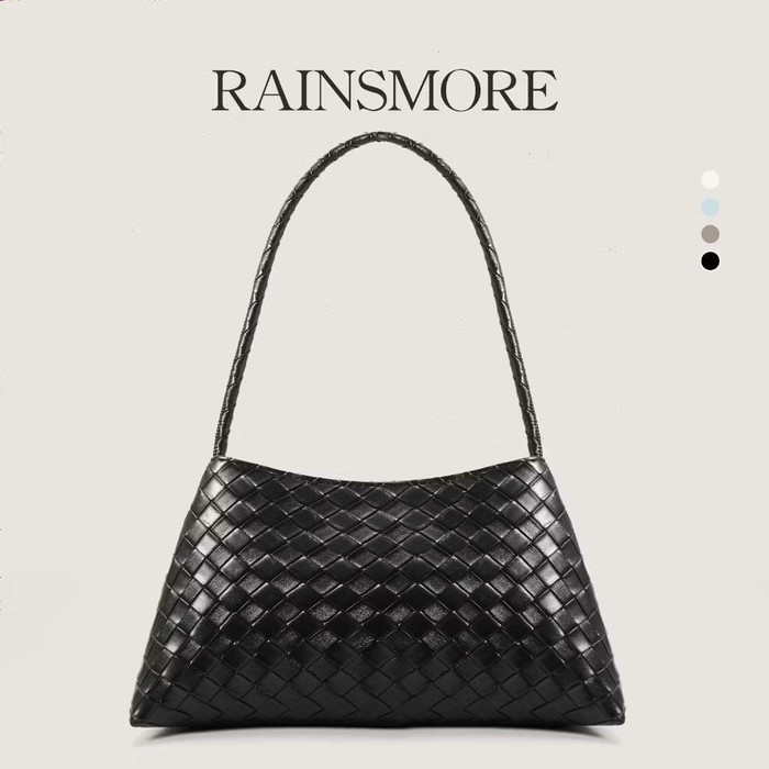 Get The Look: Inspirasi gaya minimalis yang elegan ala Agatha Pricilla