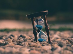 23 Tanda Orang akan Meninggal Dunia di Primbon Jawa: Kelihatan dari H-3 Tahun!