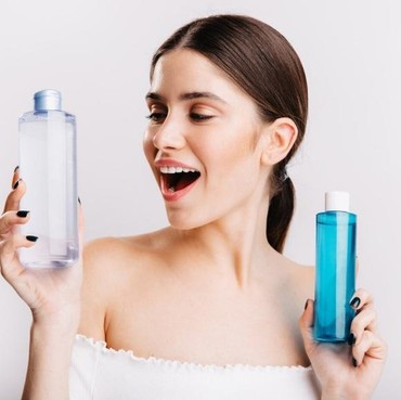 Micellar Water vs Toner, Apa Bedanya dan Mana yang Lebih Penting untuk Skincare?