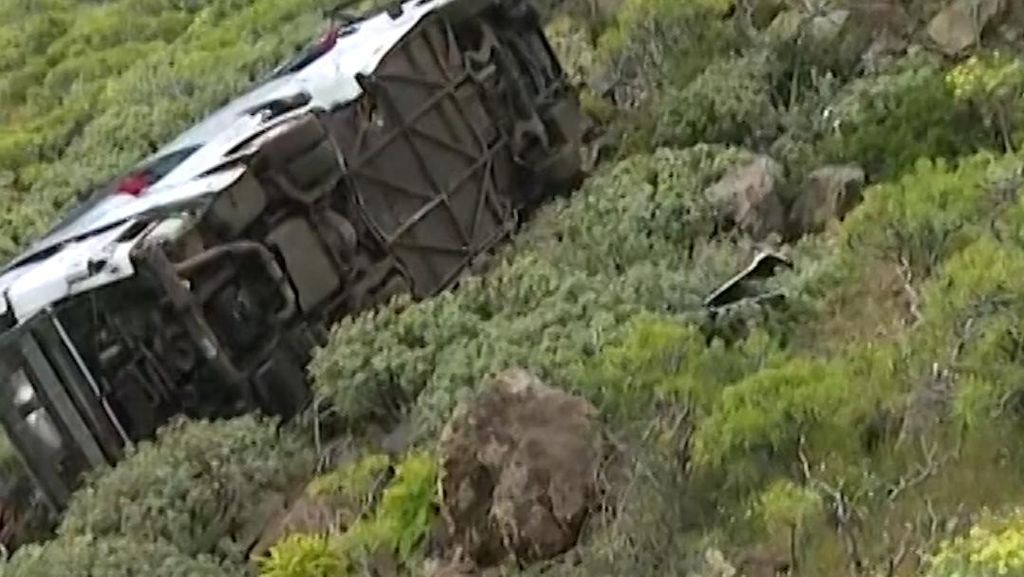 Bus Bawa Turis Inggris Jatuh ke Jurang di Spanyol, 1 Orang Tewas