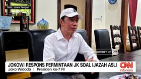 VIDEO: Jokowi Respons Permintaan JK soal Ijazah Asli