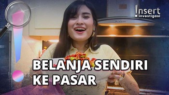 Balik ke Dapur, Ini Momen Angbeen Rishi Masak Ayam Pecak-Sayur Asem