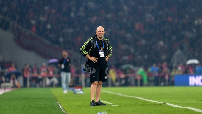 Setelah kalah dari Persija, Persebaya mulai merancang strategi musim depan dengan target utama: meraih gelar juara di usia 100 tahun klub.