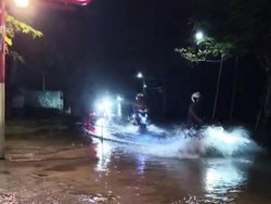 Banjir Landa Purwodadi Malam Ini, Puluhan Rumah Terendam