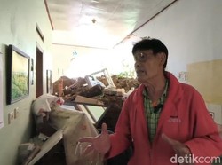 Momen Genting Saat Rahmat dan Istri Nyaris Tertimbun Longsor di Sukabumi