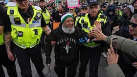 Ratusan Aktivis Pro-Palestina Ditangkap di London