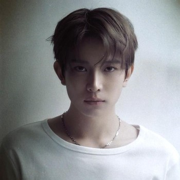 Heeseung Eks ENHYPEN Kenalkan Diri sebagai Evan & Siap Debut Solo