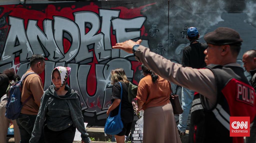 FOTO: Tur Kilas Balik Kronologi Penyiraman Andrie Yunus