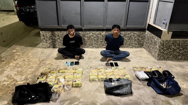 Bareskrim Polri membongkar peredaran narkotika jaringan internasional Malaysia-Riau dan menyita total barang bukti narkoba senilai Rp72 miliar.