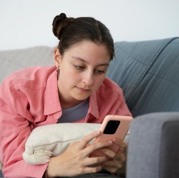 5 Ciri Kepribadian Orang yang Jarang Update di Media Sosial