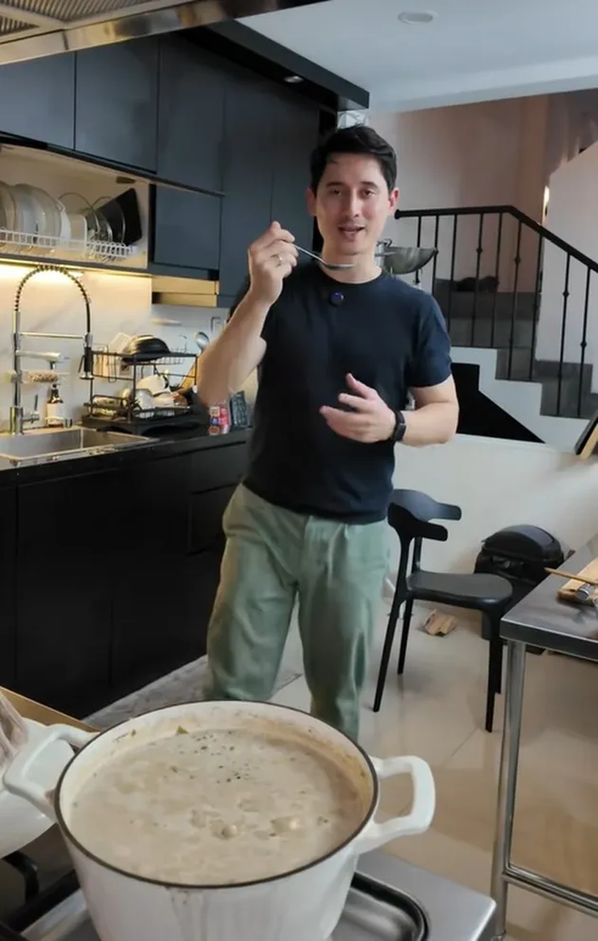 Dapur Nino Fernandez dan Steffi Zamora