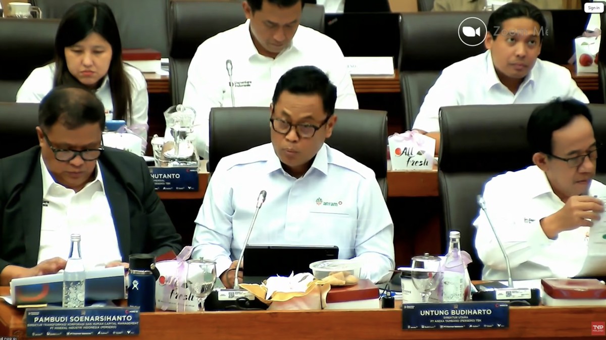 Bos Antam Buka-Bukaan Kabar Terbaru Proyek Baterai Kendaraan Listrik